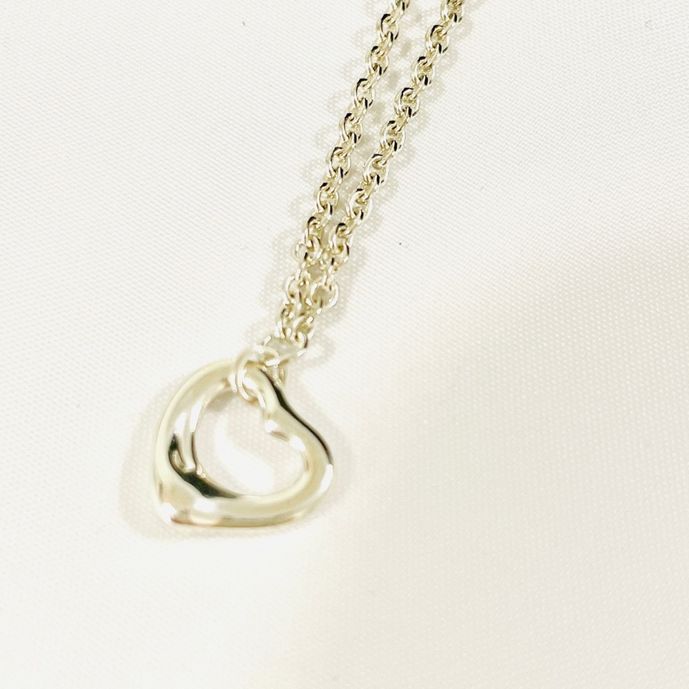 Tiffany & Co. Sterling Silver Chain Heart Bracelet Peretti